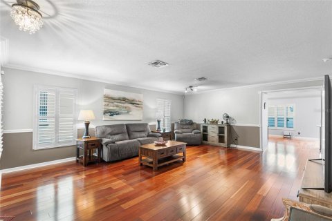 House in Land O' Lakes, Florida 4 bedrooms, 246.38 sq.m. № 1751267 - photo 8