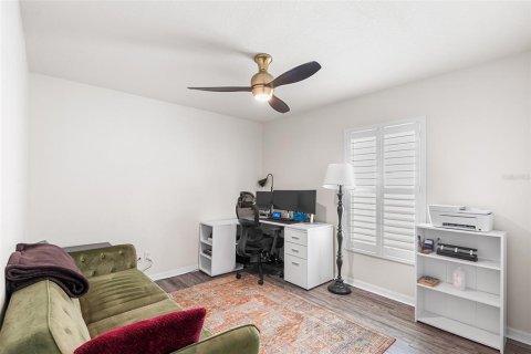 House in Land O' Lakes, Florida 4 bedrooms, 246.38 sq.m. № 1751267 - photo 18