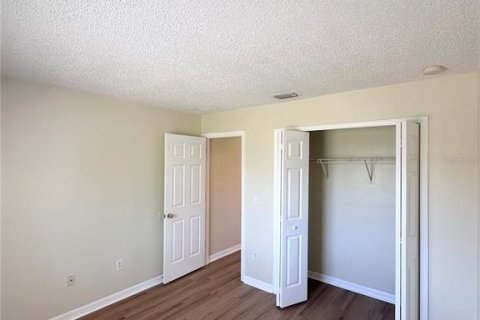 Villa ou maison à louer à Riverview, Floride: 3 chambres, 117.99 m2 № 2120233 - photo 4