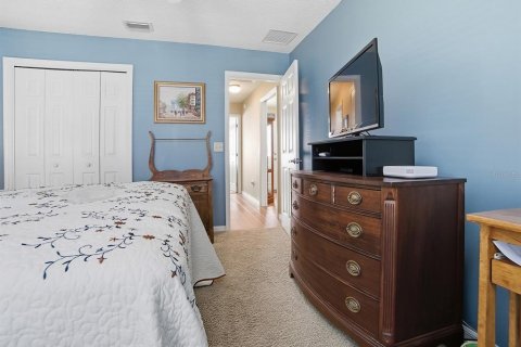 House in The Villages, Florida 3 bedrooms, 141.86 sq.m. № 2419975 - photo 20
