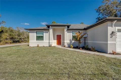 Casa en venta en Lehigh Acres, Florida, 3 dormitorios, 153.57 m2 № 2081024 - foto 3