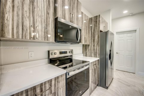 Casa en venta en Lehigh Acres, Florida, 3 dormitorios, 153.57 m2 № 2081024 - foto 23