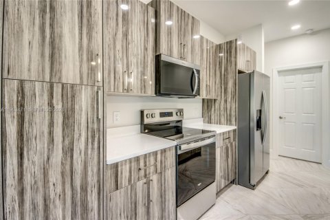 Casa en venta en Lehigh Acres, Florida, 3 dormitorios, 153.57 m2 № 2081024 - foto 22