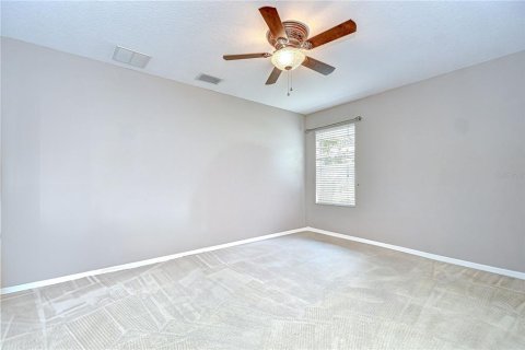 House in Wesley Chapel, Florida 4 bedrooms, 175.03 sq.m. № 1771414 - photo 15