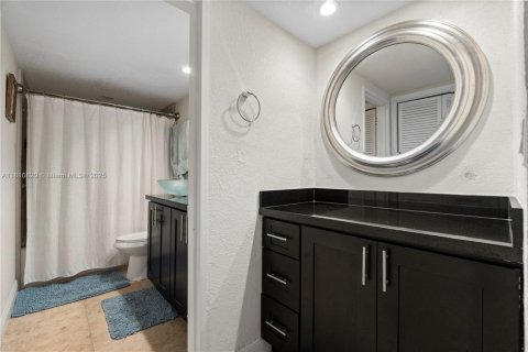 Condominio en venta en Hallandale Beach, Florida, 3 dormitorios, 165.37 m2 № 1753127 - foto 13