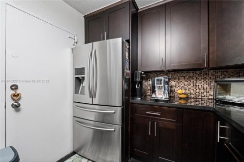Condominio en venta en Hallandale Beach, Florida, 3 dormitorios, 165.37 m2 № 1753127 - foto 27