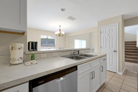 Villa ou maison à louer à Davenport, Floride: 4 chambres, 183.76 m2 № 2430947 - photo 12