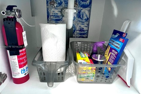 Condominio en alquiler en Miami Beach, Florida, 45.06 m2 № 2059827 - foto 10