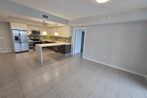 Apartment in Miami, Florida 2 bedrooms, 96.8 sq.m. № 2402384 - photo 12