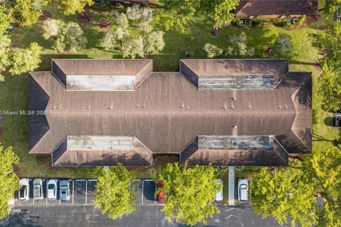 Copropriété à louer à Doral, Floride: 2 chambres, 93.46 m2 № 1891913 - photo 24
