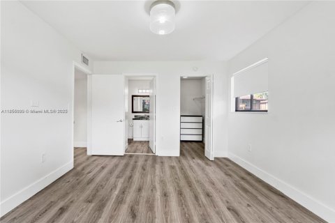 Copropriété à louer à Doral, Floride: 2 chambres, 93.46 m2 № 1891913 - photo 12