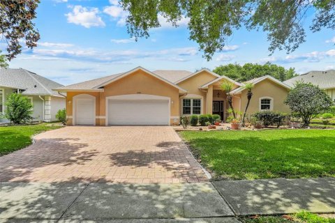 House in Clermont, Florida 4 bedrooms, 282.79 sq.m. № 2117429