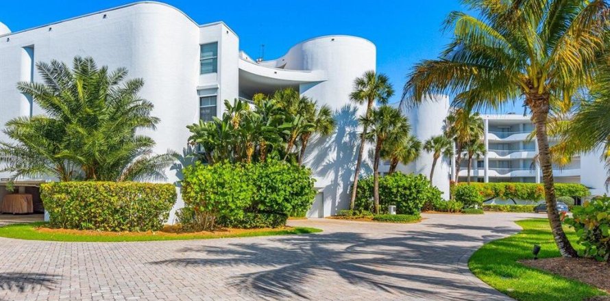Condominio en Stuart, Florida, 4 dormitorios № 1180335