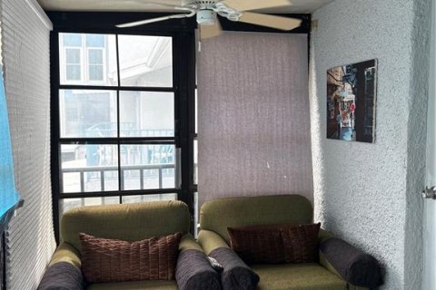 Condominio en venta en Madeira Beach, Florida, 1 dormitorio, 61.78 m2 № 1900828 - foto 15
