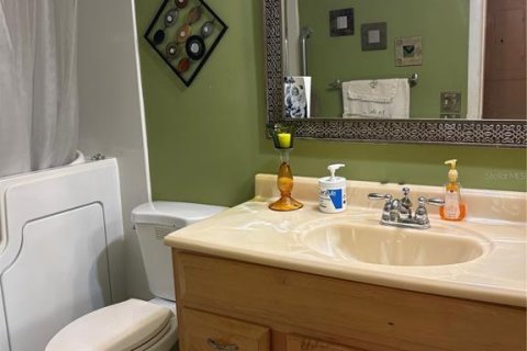 Condominio en venta en Madeira Beach, Florida, 1 dormitorio, 61.78 m2 № 1900828 - foto 11