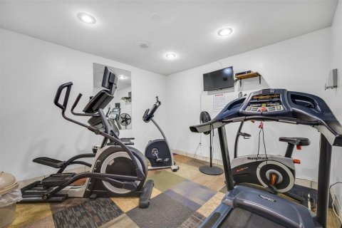 Condominio en venta en Madeira Beach, Florida, 1 dormitorio, 61.78 m2 № 1900828 - foto 25