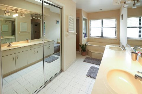 Купить виллу или дом в Уиндермир, Флорида 9 комнат, 207.92м2, № 1757701 - фото 19