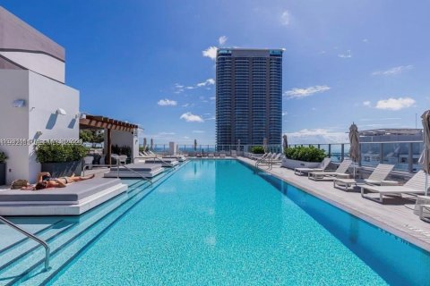 Condominio en alquiler en Miami, Florida, 41.06 m2 № 2043243 - foto 25