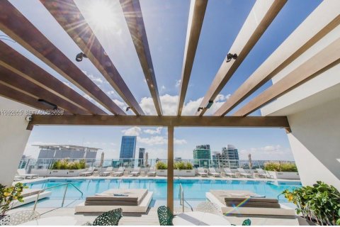 Condominio en alquiler en Miami, Florida, 41.06 m2 № 2043243 - foto 30