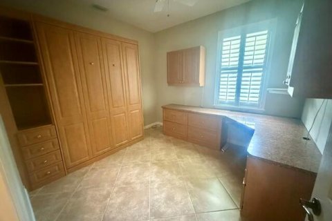 Townhouse in Stuart, Florida 3 bedrooms, 153.94 sq.m. № 2086786 - photo 17