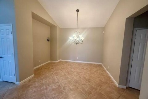 Townhouse in Stuart, Florida 3 bedrooms, 153.94 sq.m. № 2086786 - photo 10