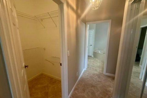 Townhouse in Stuart, Florida 3 bedrooms, 153.94 sq.m. № 2086786 - photo 14