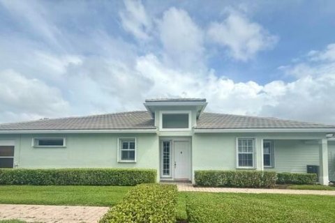 Townhouse in Stuart, Florida 3 bedrooms, 153.94 sq.m. № 2086786