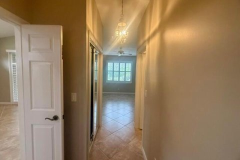 Townhouse in Stuart, Florida 3 bedrooms, 153.94 sq.m. № 2086786 - photo 20