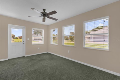 House in Leesburg, Florida 3 bedrooms, 183.76 sq.m. № 2149482 - photo 13