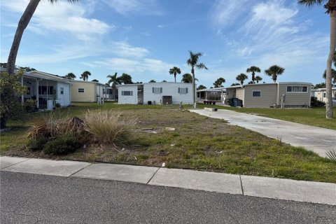 Land in Venice, Florida № 1647887 - photo 1