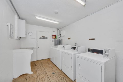 Condominio en alquiler en Treasure Island, Florida, 1 dormitorio, 53.88 m2 № 1816934 - foto 7