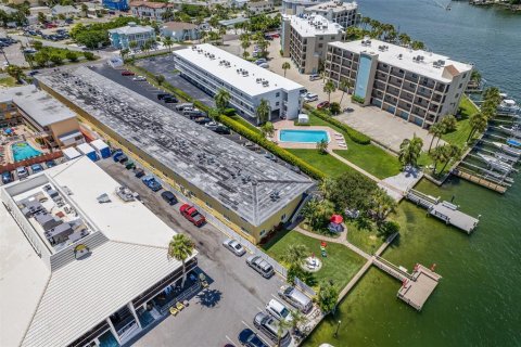Condominio en alquiler en Treasure Island, Florida, 1 dormitorio, 53.88 m2 № 1816934 - foto 4