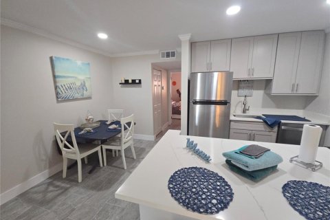 Condominio en alquiler en Treasure Island, Florida, 1 dormitorio, 53.88 m2 № 1816934 - foto 20
