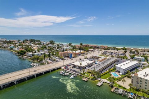 Condominio en alquiler en Treasure Island, Florida, 1 dormitorio, 53.88 m2 № 1816934 - foto 3