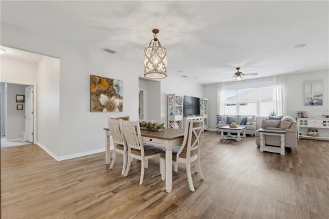 Villa ou maison à vendre à Wesley Chapel, Floride: 4 chambres, 293.11 m2 № 2275696 - photo 8