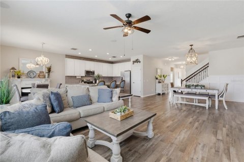 Villa ou maison à vendre à Wesley Chapel, Floride: 4 chambres, 293.11 m2 № 2275696 - photo 16