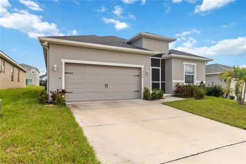 House in Haines City, Florida 4 bedrooms, 188.78 sq.m. № 1878222 - photo 6