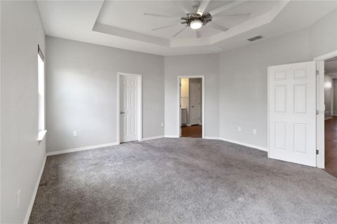 House in Haines City, Florida 4 bedrooms, 188.78 sq.m. № 1878222 - photo 21