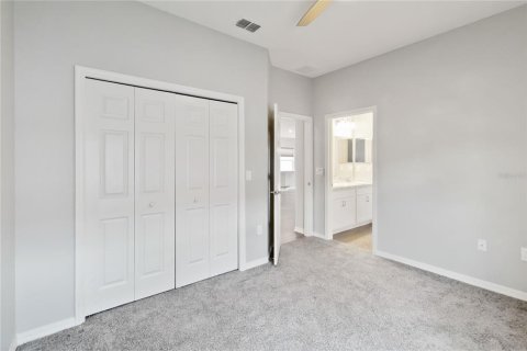 House in Haines City, Florida 4 bedrooms, 188.78 sq.m. № 1878222 - photo 29