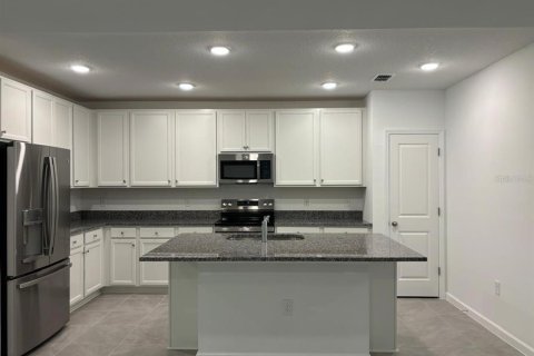 Casa en alquiler en Ocala, Florida, 3 dormitorios, 222.97 m2 № 1879492 - foto 1