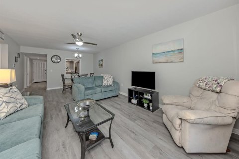 Купить кондоминиум в Энглвуд, Флорида 5 комнат, 99.03м2, № 2100292 - фото 17
