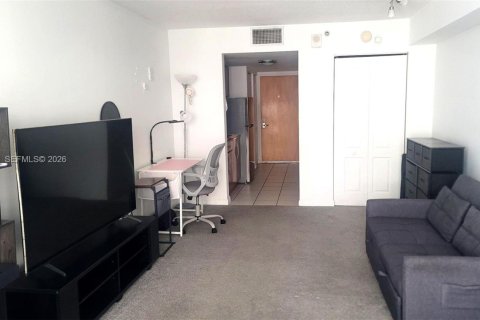 Condo in Miami, Florida № 2070851 - photo 6