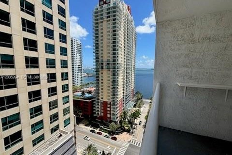 Condo in Miami, Florida № 2070851 - photo 9