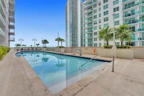 Condo in Miami, Florida № 2070851 - photo 13