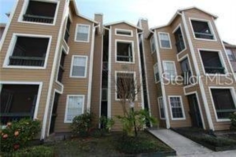 Condo in Orlando, Florida, 2 bedrooms  № 1379751 - photo 1