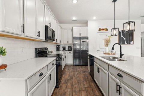 Casa en venta en Davenport, Florida, 4 dormitorios, 247.21 m2 № 2233473 - foto 18
