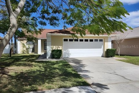 House in Kissimmee, Florida 3 bedrooms, 130.99 sq.m. № 2330298