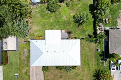 House in Sarasota, Florida 3 bedrooms, 126.72 sq.m. № 1881184 - photo 16