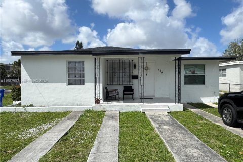 Immobilier commercial à Miami, Floride 172.24 m2 № 2049310