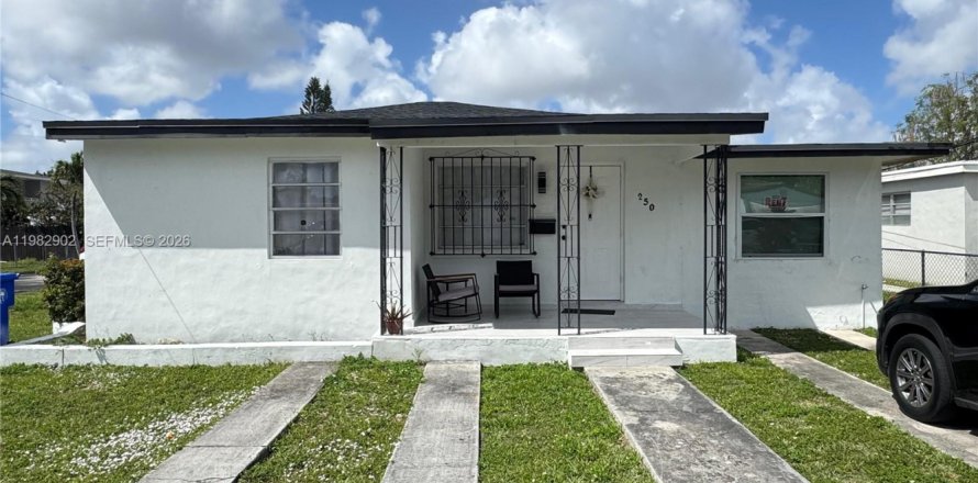 Immobilier commercial à Miami, Floride 172.24 m2 № 2049310